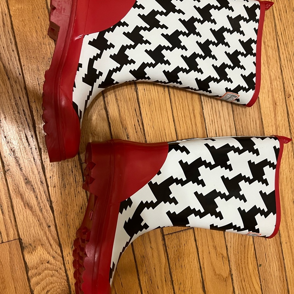 Little Miss Matched Red and Black Houndstooth Rain Boots NWOB